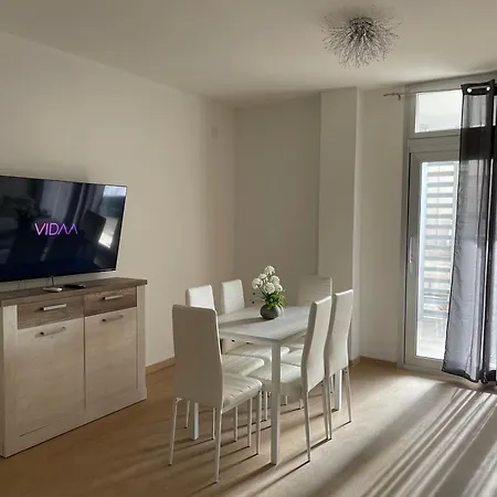 Civico 2 Apartment *